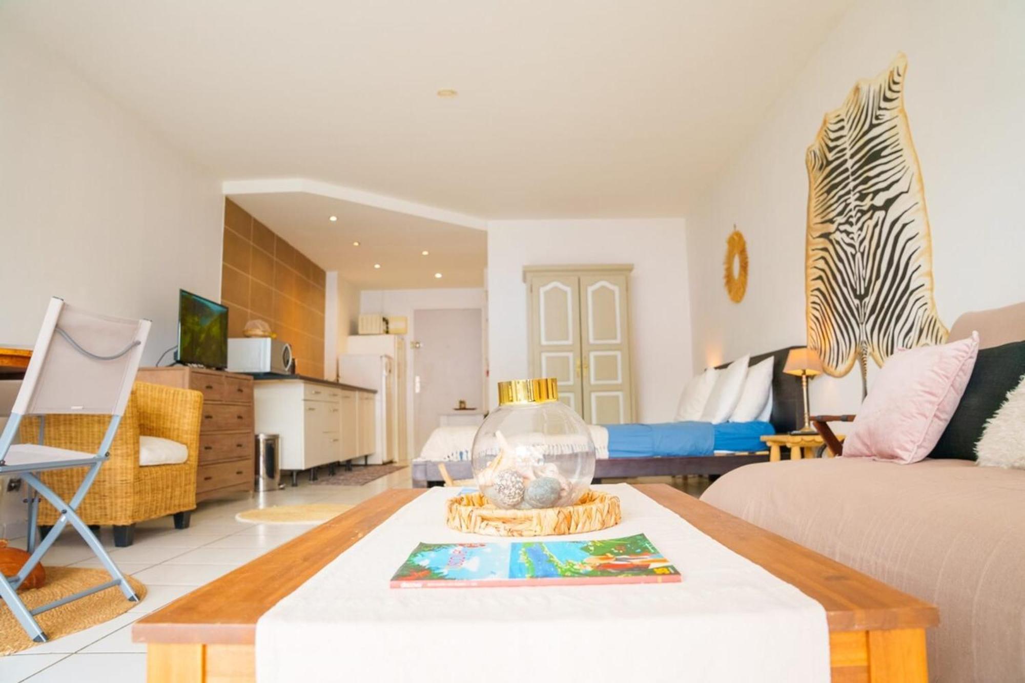 Jolie Studio Mont Vernon Residence Cul de Sac ภายนอก รูปภาพ